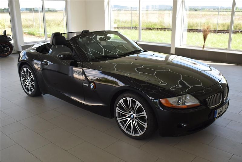 BMW Z4 3,0 i, NAVI,AUT+F1, - fotka 9 z 28