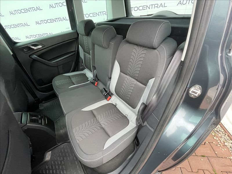 Škoda Yeti 1,4 TSi,90kW,serv.hist.,STK 10 - fotka 23 z 23