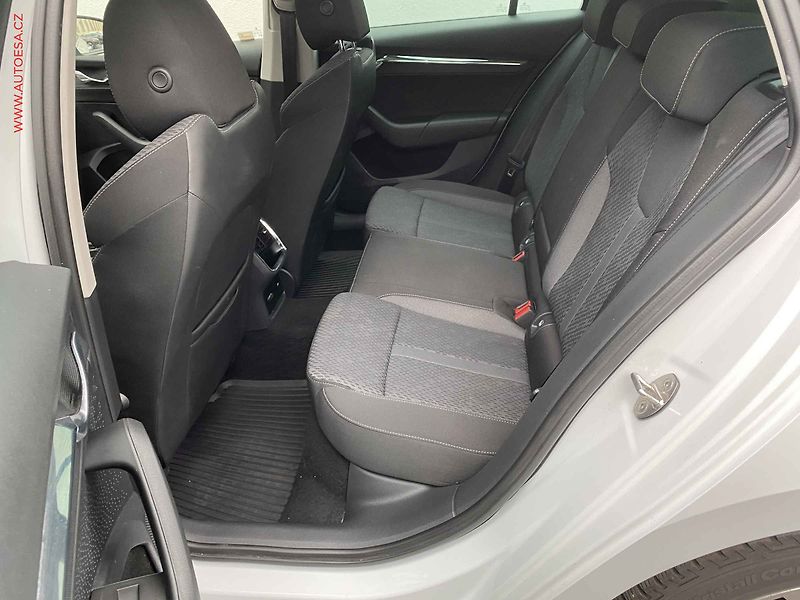 Škoda Octavia (2021) 2.0 TDi, ČR, Style, DSG, zmk - fotka 10 z 19