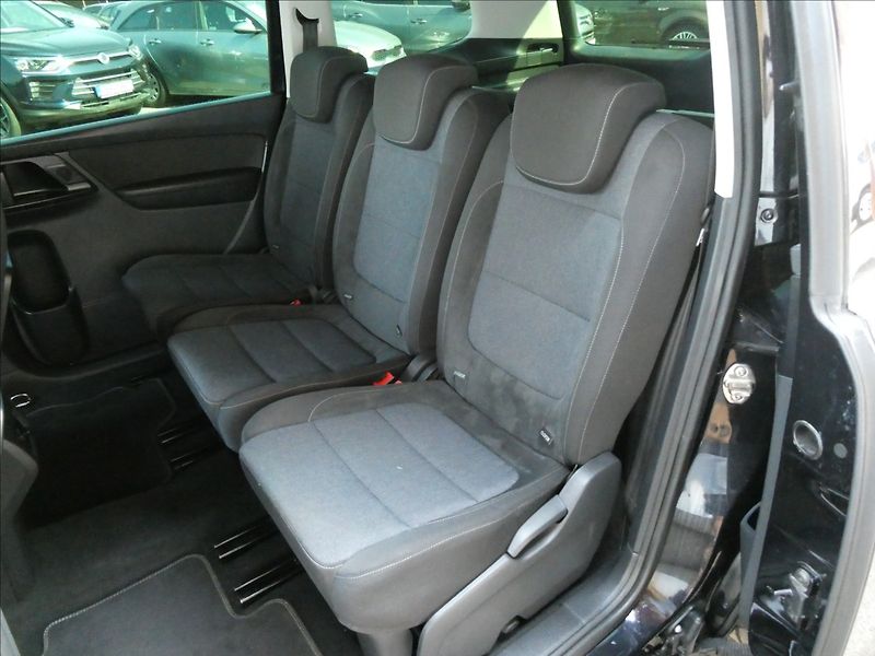 Volkswagen Sharan 2,0 TDi DSG STYLE serviska - fotka 24 z 48