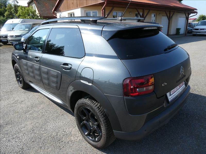 Citroën C4 Cactus 1,2 PureTech 60kW NAVI - fotka 7 z 33