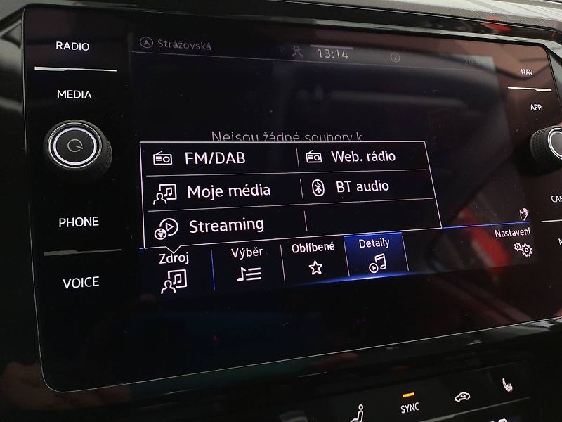 Volkswagen Passat Variant (2021) 2.0 TDI (110kW/150k) DSG, Busi - fotka 17 z 26