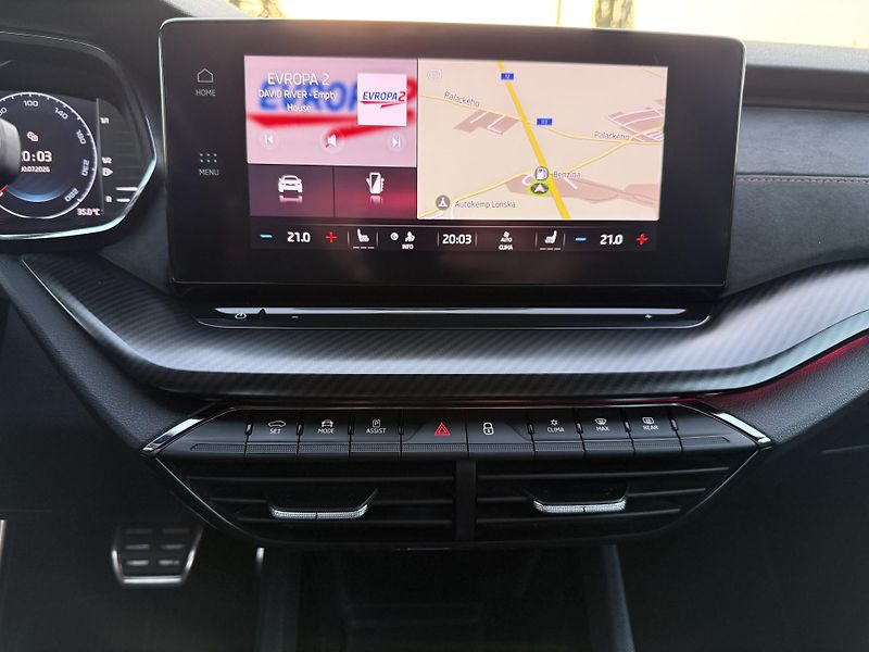Škoda Octavia 2.0TDi RS 147kW DSG  - fotka 12 z 26