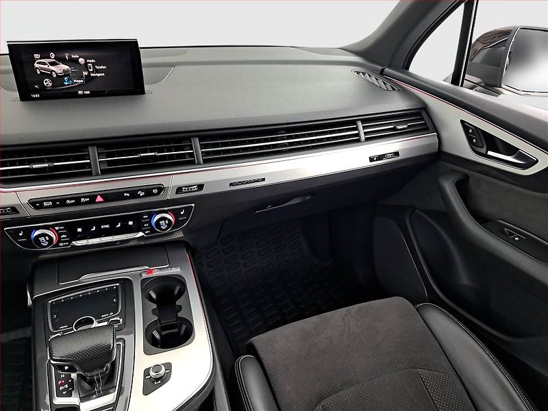 Audi Q7 (2018) S-Line 3.0 TDI - fotka 8 z 21