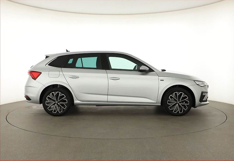Škoda Scala (2025) 1.0 TSI, Drive, FullLed - fotka 6 z 16