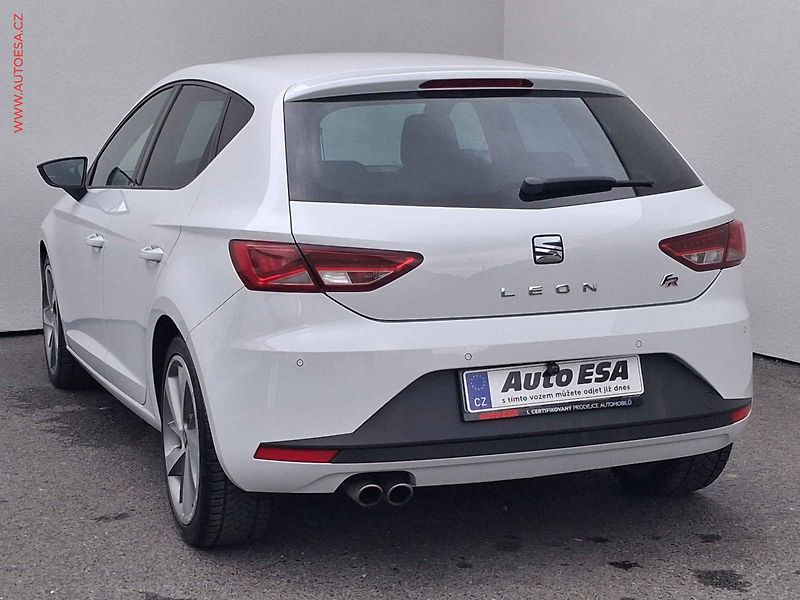 Seat Leon (2015) 2.0TDi, DSG, LED, navi - fotka 6 z 18