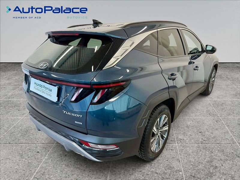 Hyundai Tucson 1,6 T-GDI SMART 4X4 - fotka 4 z 17