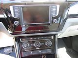Volkswagen Touran (2016) 2.0 TDi, ČR, DSG, TZ, park - náhled 14