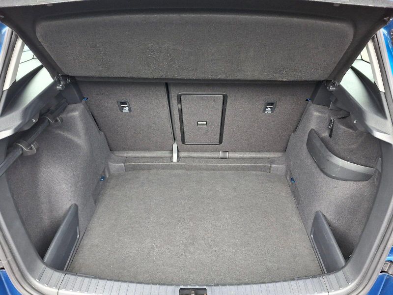 Škoda Karoq (2020) Ambition 1,5TSi 110kW - fotka 8 z 33