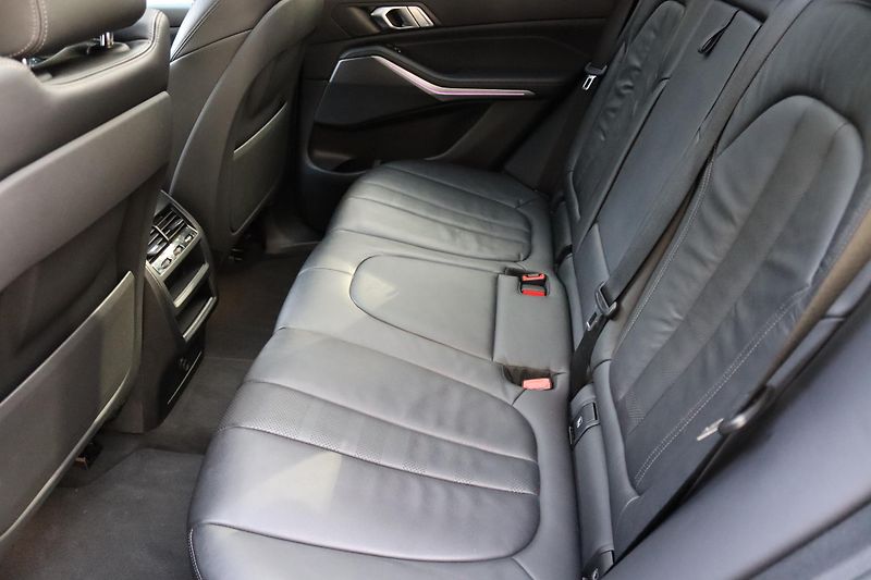BMW X5 XDRIVE 30D M-PAKET G05 195kW  - fotka 39 z 49