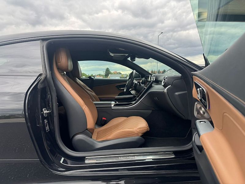 Mercedes-Benz Ostatní 450 4MATIC - fotka 16 z 19