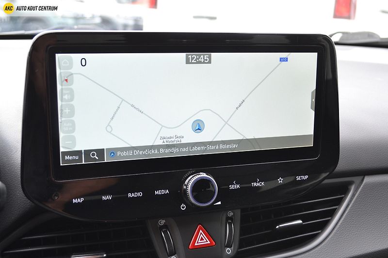 Hyundai i30 WG 1,5I MT SMART FAMILY NAVI - fotka 26 z 47