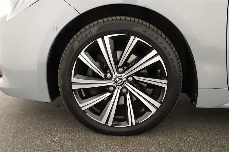 Toyota Corolla (2021) 2.0 Hybrid, Automat - fotka 16 z 16