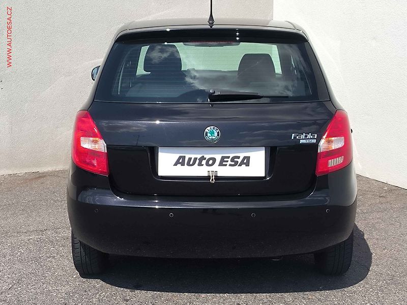 Škoda Fabia (2011) 1.2 TSI, Ambition - fotka 5 z 16
