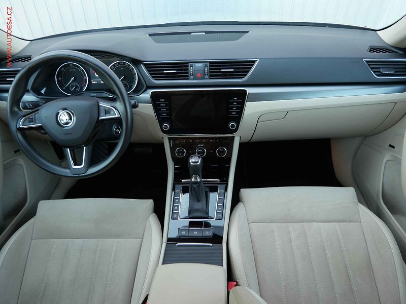 Škoda Superb (2018) 2.0 TDi 4x4, 2.maj,ČR, Style - fotka 8 z 31