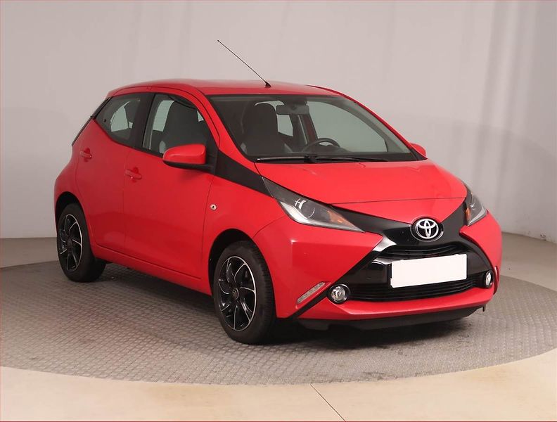 Toyota Aygo (2018) 1.0 VVT-i, Automat, Serv.kniha - fotka 1 z 17