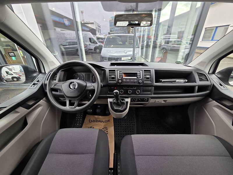 Volkswagen Transporter (2018) 2.0 TDI 9 míst - fotka 8 z 24
