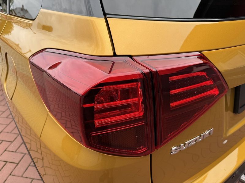 Suzuki Vitara (2020) 1.4i BoosterJet AllGrip LED - fotka 43 z 49