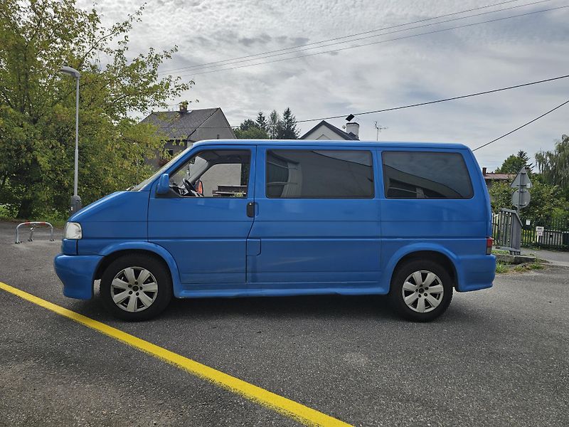 Volkswagen Caravelle (2000) 2.5TDI - TAŽNÉ 2.5T - fotka 2 z 17