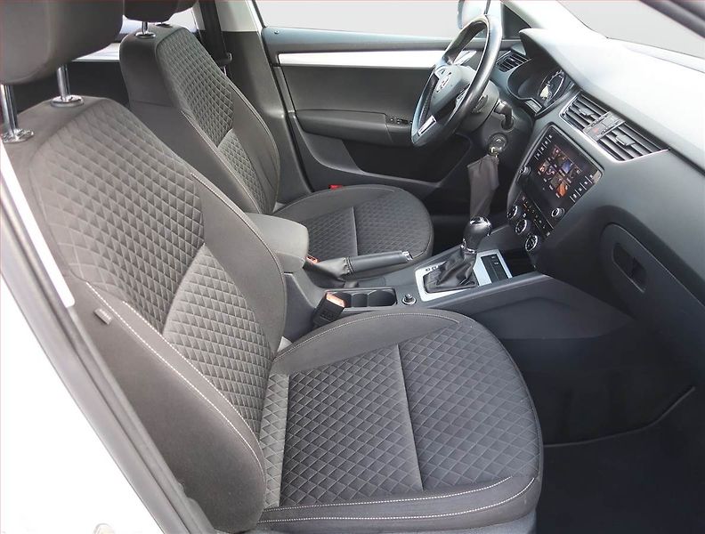 Škoda Octavia (2018) Ambition 2.0 TDI, Automat - fotka 9 z 21