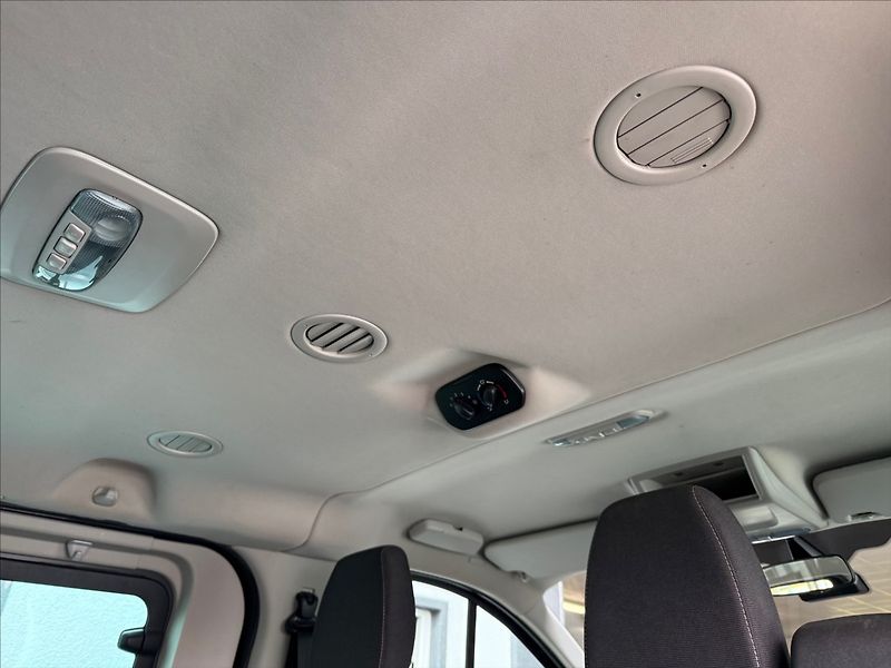 Ford Tourneo Custom 2,2 L2,Titanium,po servisu - fotka 24 z 29