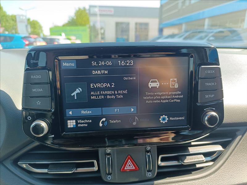 Hyundai i30 1,0 T-GDi, DCT, Automat Smart - fotka 12 z 21