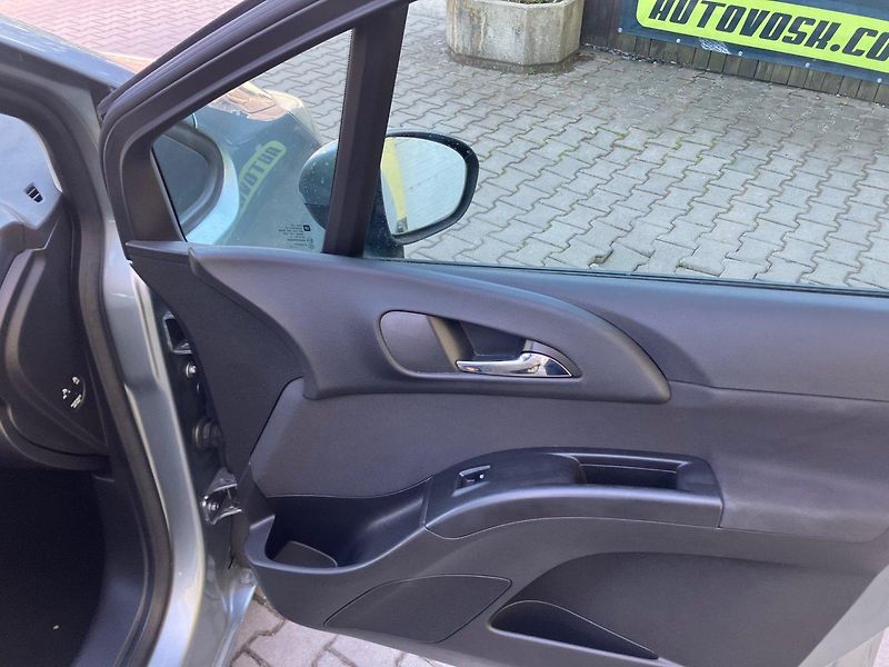 Opel Meriva 1.3 DTC (55kW)*TAŽNÉ ZAŘÍZENÍ* - fotka 14 z 14