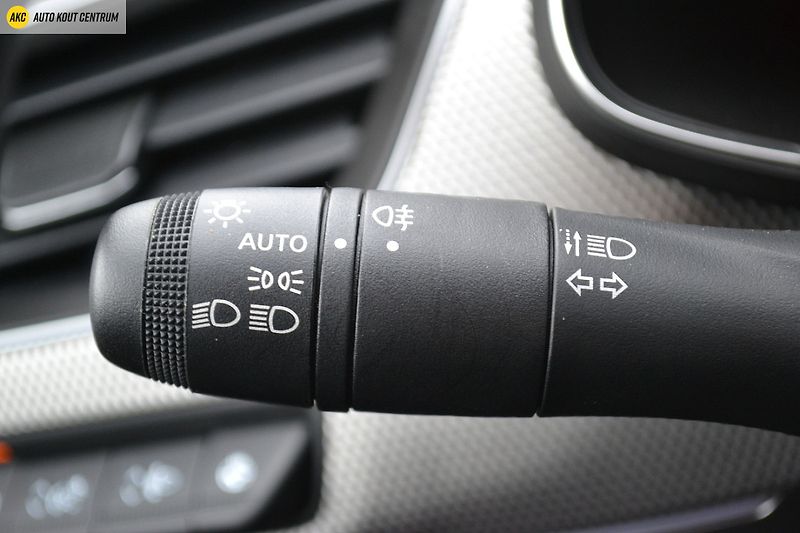 Renault Arkana Techno mild hybrid 140 EDC - fotka 49 z 56