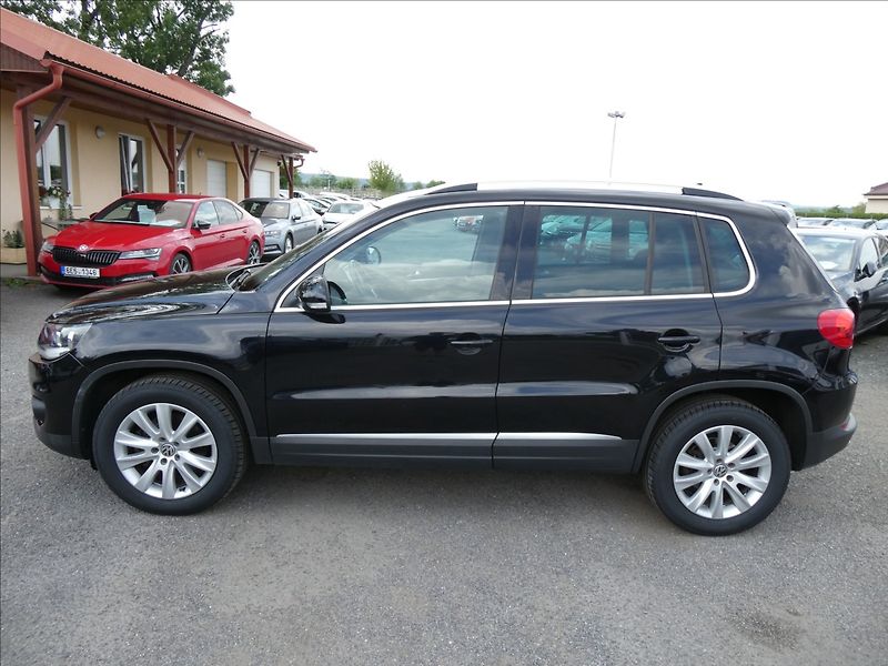 Volkswagen Tiguan 2,0 TDi 130kW Sport 4x4,TZ,nav - fotka 6 z 50