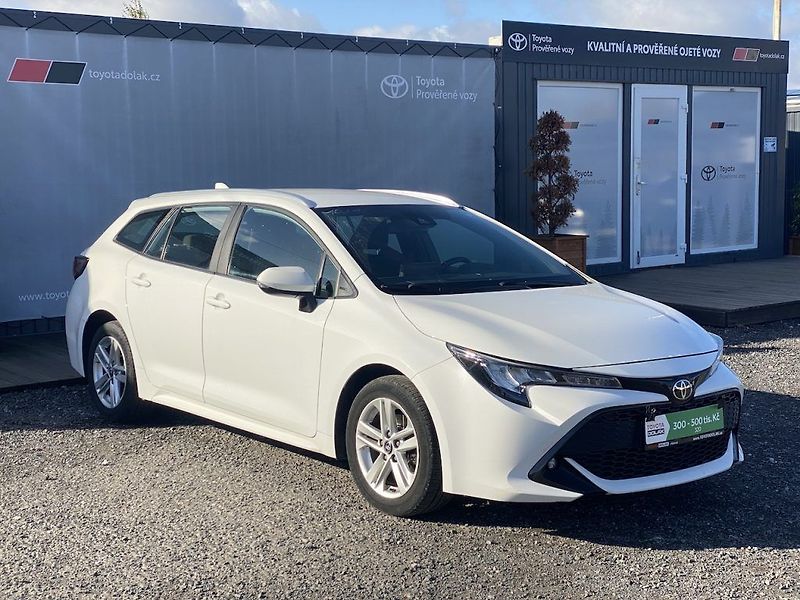 Toyota Corolla 1.2iT, ČR-1m, Comfort, DPH - fotka 1 z 15