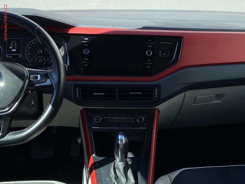 Volkswagen Polo (2019) 1.0 TSi, Beats, DSG - fotka 9 z 20