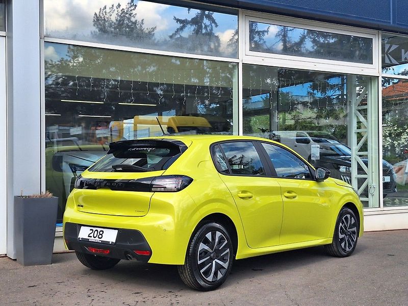 Peugeot 208 (2026) STYLE 1.2 TURBO 100k MAN6 - fotka 5 z 22