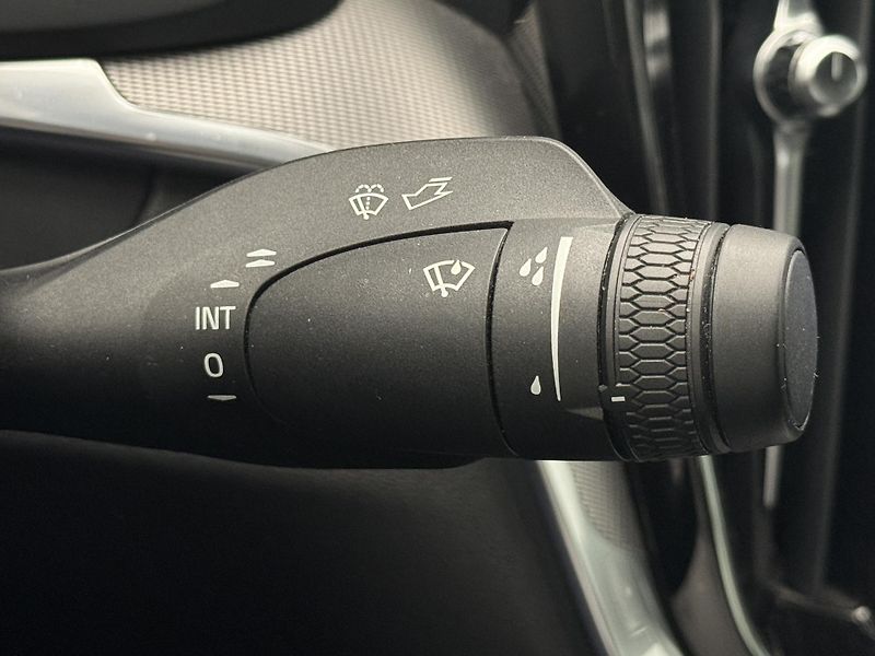 Volvo S60 B5 AWD ULTIMATE CZ REZERVACE - fotka 33 z 48