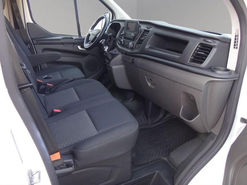 Ford Transit Custom (2023) Trend 300 Van 2.0 96kW - fotka 15 z 25