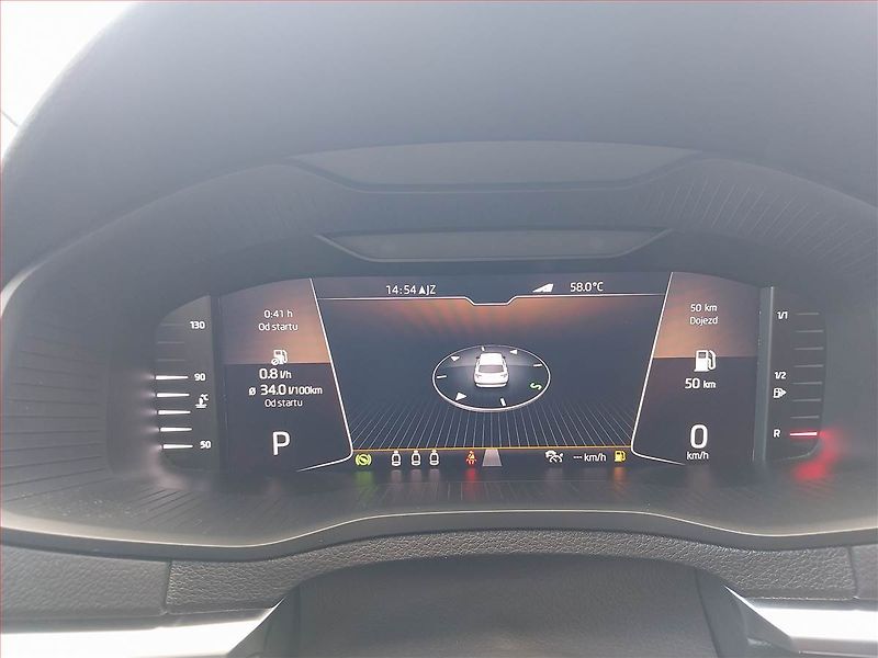 Škoda Karoq (2021) 2.0 TDI - fotka 11 z 17