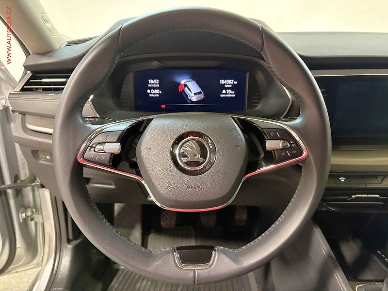 Škoda Octavia (2022) 2.0 TDi, ČR, LED, ACC - fotka 15 z 15