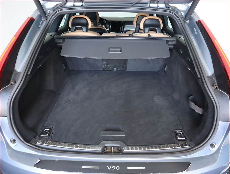 Volvo V90 (2017) D3, Automat, Kůže, Navi - fotka 14 z 20