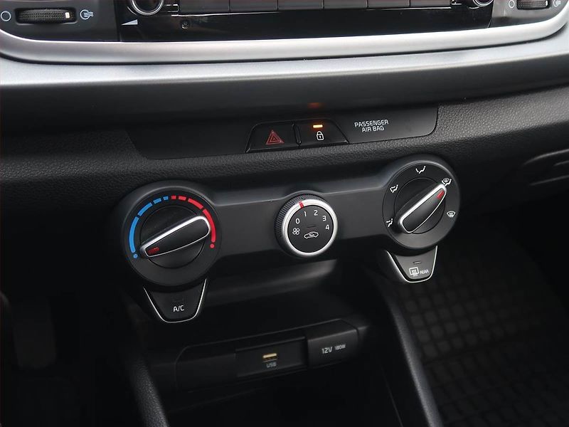 Kia Rio (2021) 1.0 T-GDI, Serv.kniha - fotka 15 z 18