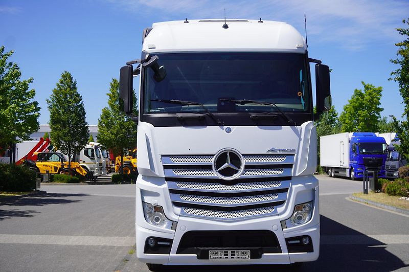 Mercedes-Benz Actros (2018) 2542 / GIGA cabin - fotka 2 z 25