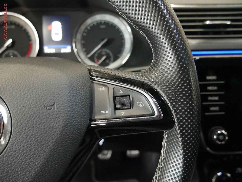 Škoda Superb (2019) 2.0 TDi, ČR, LED, navi - fotka 17 z 24