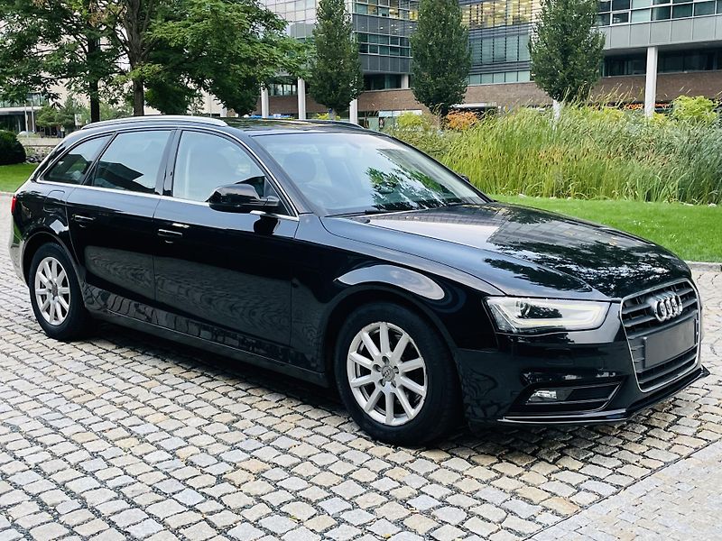 Audi A4 2.0TDI MAN 1MAJITEL VÝHŘEV LED - fotka 9 z 42