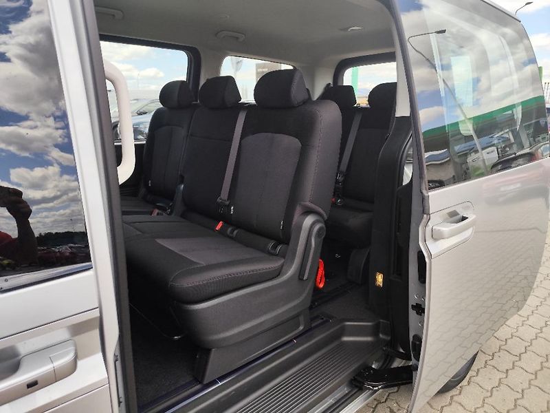 Hyundai Staria (2025) 1.6 HEV Tour 9míst SMART - fotka 8 z 9