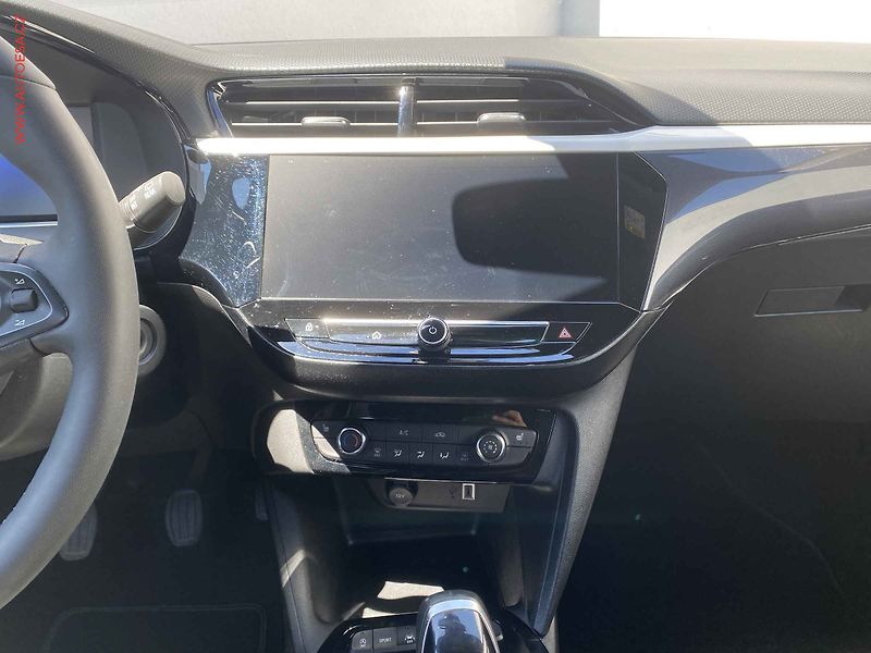 Opel Corsa (2025) 1.2 T, GS Line, LED, kamera - fotka 12 z 17