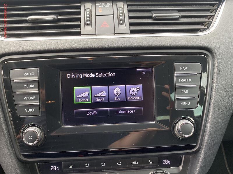 Škoda Octavia (2014) 2.0 TDi, RS Challange, bixen - fotka 19 z 19