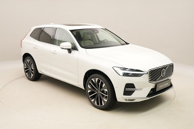Volvo XC60 B5 AWD BRIGHT ULTRA AUT CZ - fotka 17 z 64