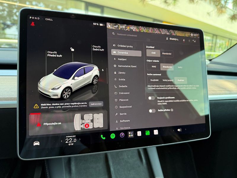 Tesla Model Y Standrart Range LFP Tažné - fotka 21 z 43