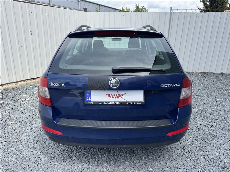 Škoda Octavia 1,6 TDI 77kW původ ČR - fotka 11 z 50