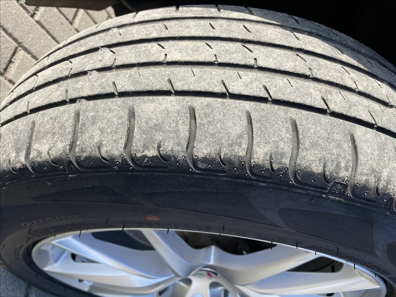 Alfa Romeo Stelvio 2,0 Turbo 280k Q4 AT8 4x4 Tažn - fotka 29 z 30