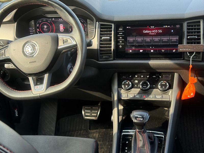 Škoda Kodiaq RS 2,0 176 KW 4X4 - fotka 12 z 19