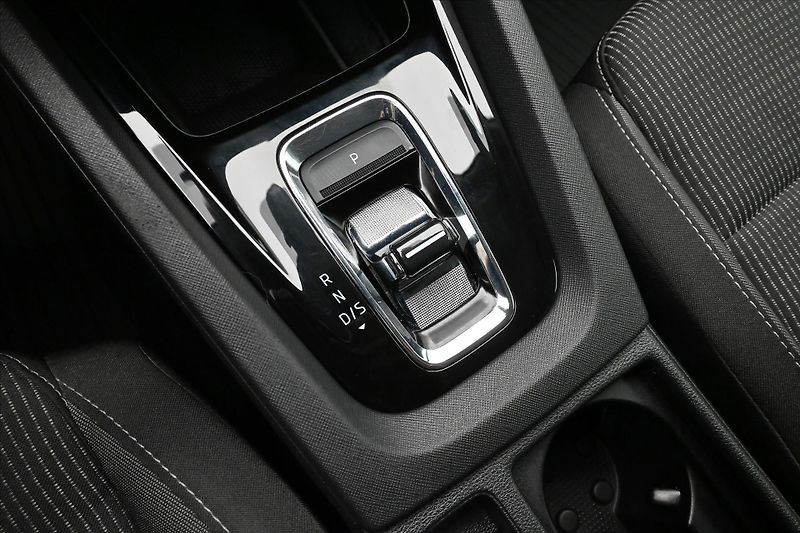 Škoda Octavia 2,0 TDI 110 kW DSG TAŽNÉ Záruk - fotka 23 z 32